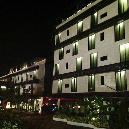 Executive Hotel Samba Luanda Esterno foto